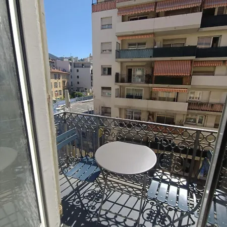 Port, Newly Renovated Cosy 55m2 Διαμέρισμα